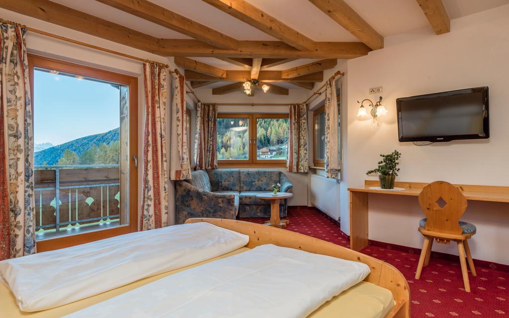 Hotel Kaserhof 3*